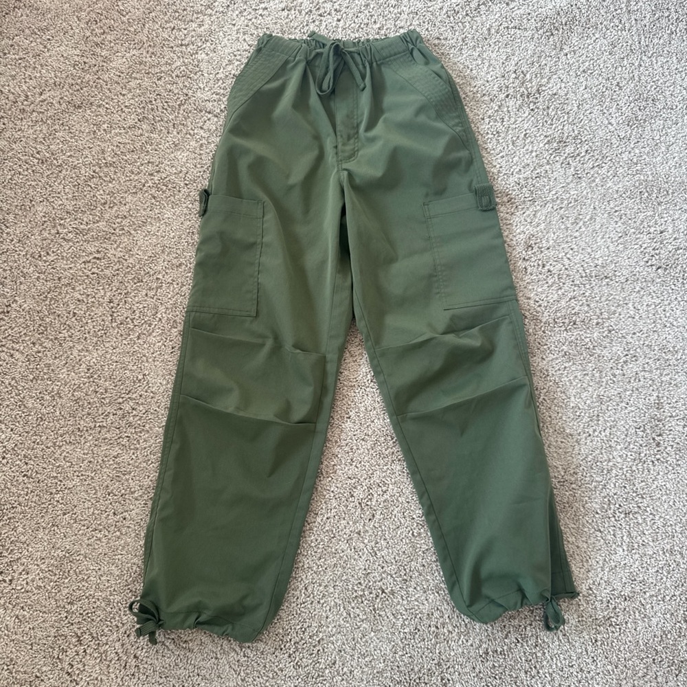 Green Windsor cargo pants - Picture 2 of 5